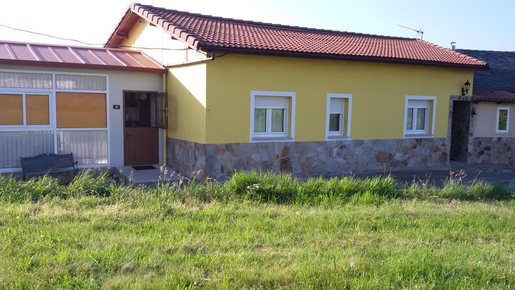 Apartamentos Pumarin Santa Marina  外观 照片